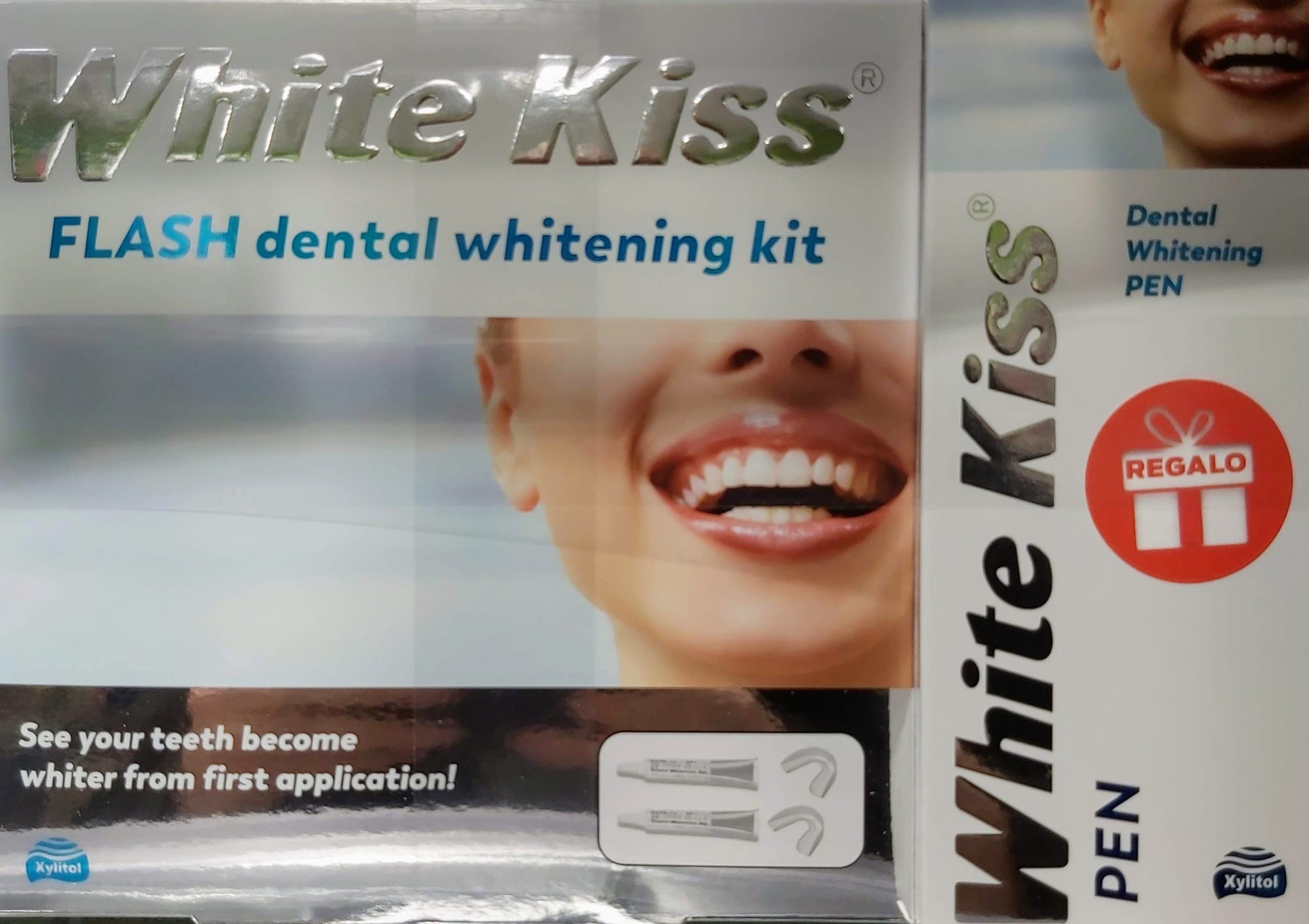 White Kiss Flash Kit de blanqueamiento dental para mejorar el aspecto de tu esmalte dental