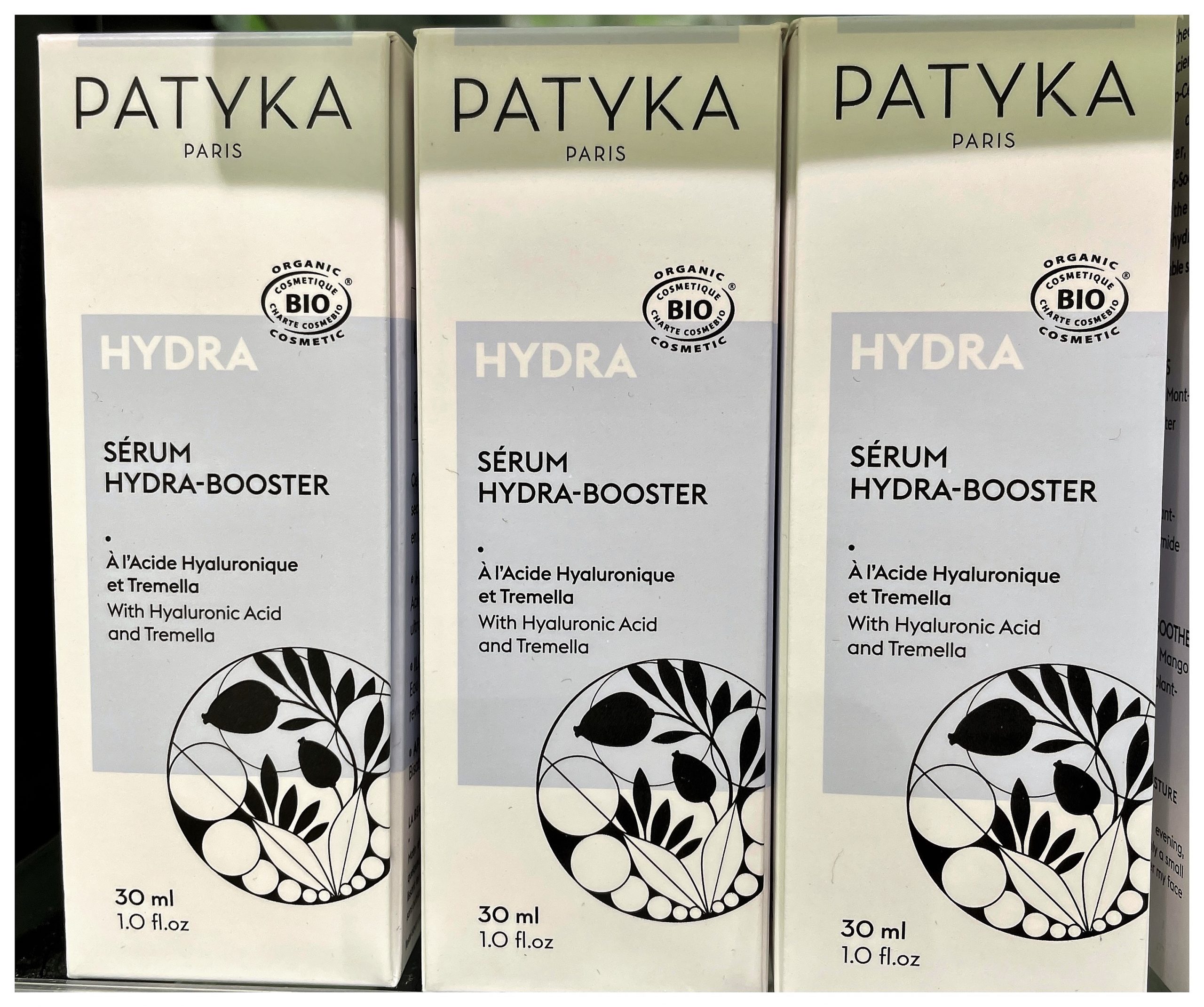 PATIKA HYDRA BOOSTER SERUM 30ML Consiente tu piel con la hidratación orgánica de Patyka Hydra-Booster Serum. Deja que el ácido hialurónico reviva tu piel.