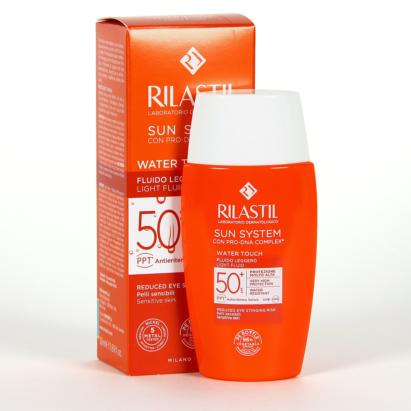 Protege tu piel de los rayos UVB y UVA dejando la piel suave y tersa con SUN SYSTEM SPF 50＋ WATER TOUCH de RILASTIL, un fotoprotector facial ligero de base acuosa y acabado dry touch