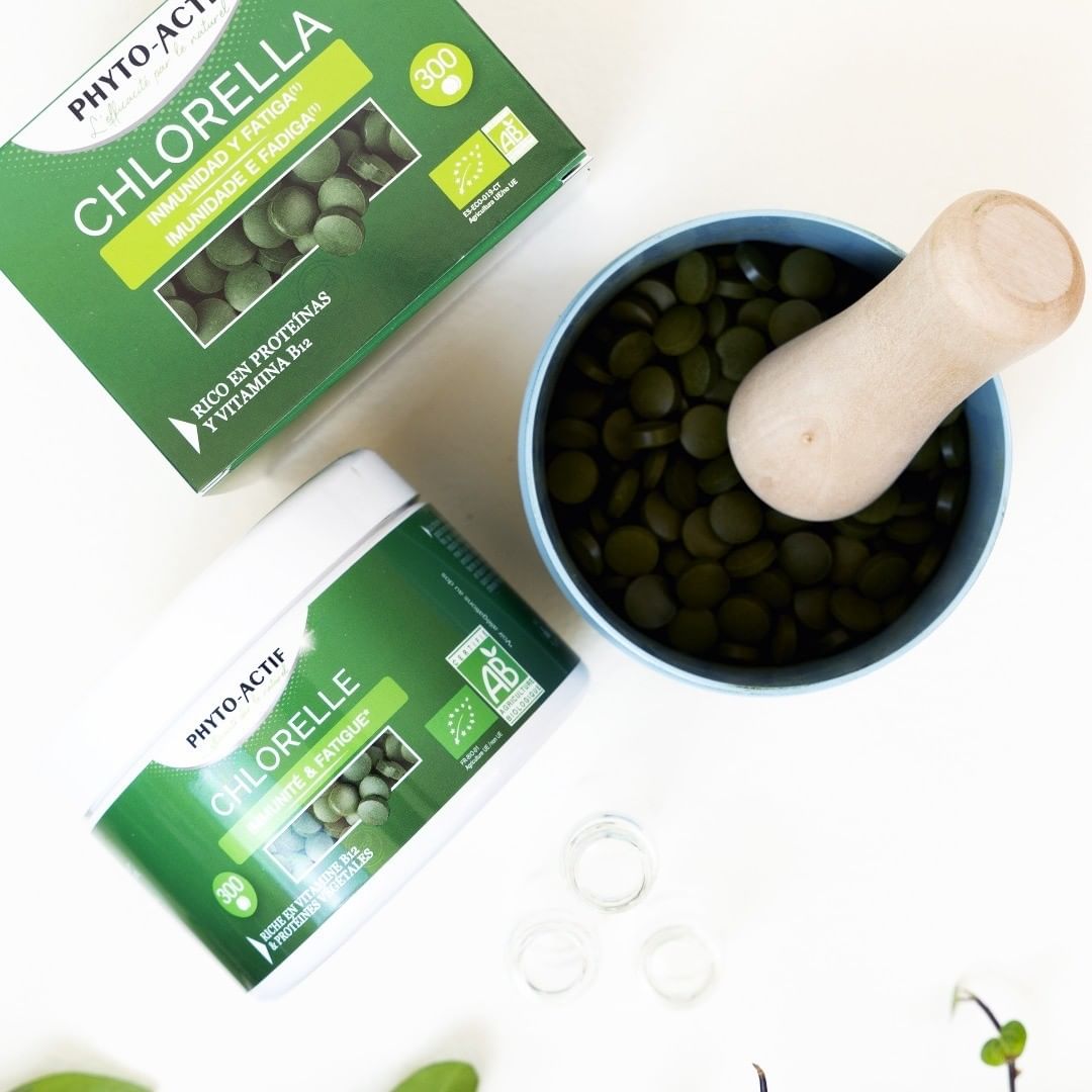 La chlorella Phyto-Actif se recomienda para reforzar la vitalidad, contribuir a reducir el cansancio y ayudar al buen funcionamiento del sistema inmunitario