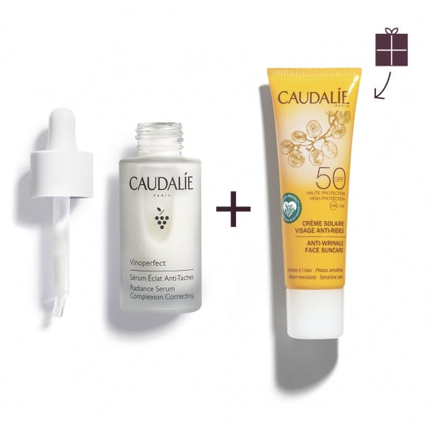 Para evitar la aparición de manchas solares en la piel, aplícate el sérum Vinoperfect de CAUDALIE antes de tu protección solar