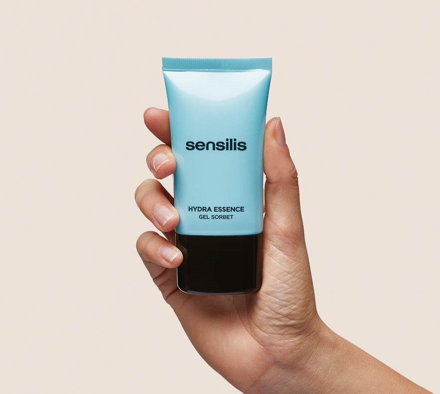 Hydra Essence [Gel Sorbete] 40 ml Este tratamiento es ideal para pieles normales o mixtas. Está formulado con ácido hialurónico y extracto de granada para conseguir una hidratación ultra eficaz.