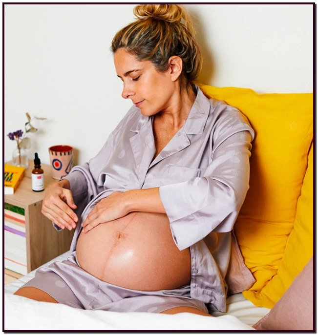 MUSTELA MATERNIDAD Sérum estrías Nuestro Sérum estrías para embarazadas y madres recientes actúa de forma localizada sobre estrías recientes.