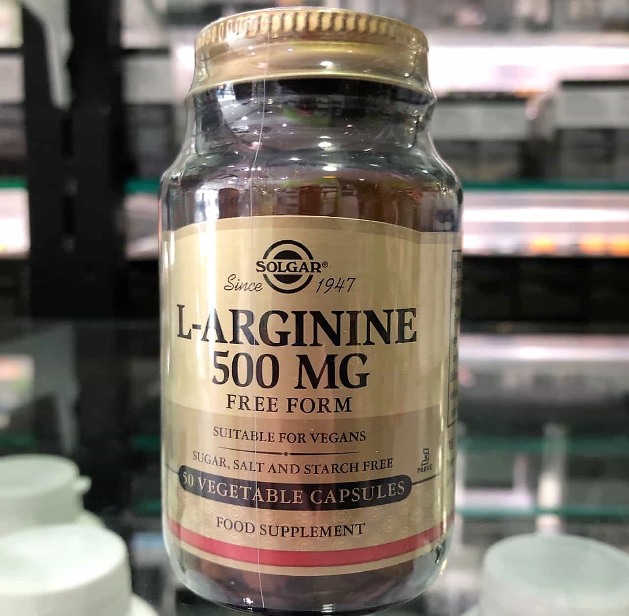 L-Arginina 500 mg de Solgar contiene arginina, uno de los veinte aminoácidos que participan en numerosas vías en el organismo
