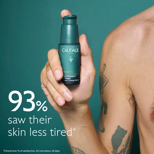 CAUDALIE Sérum Vinergetic C+ ilumina y redensifica la piel instantáneamente para que luzcas un rostro fresco y descansado. Beneficios: El 93% vió su piel menos fatigada*