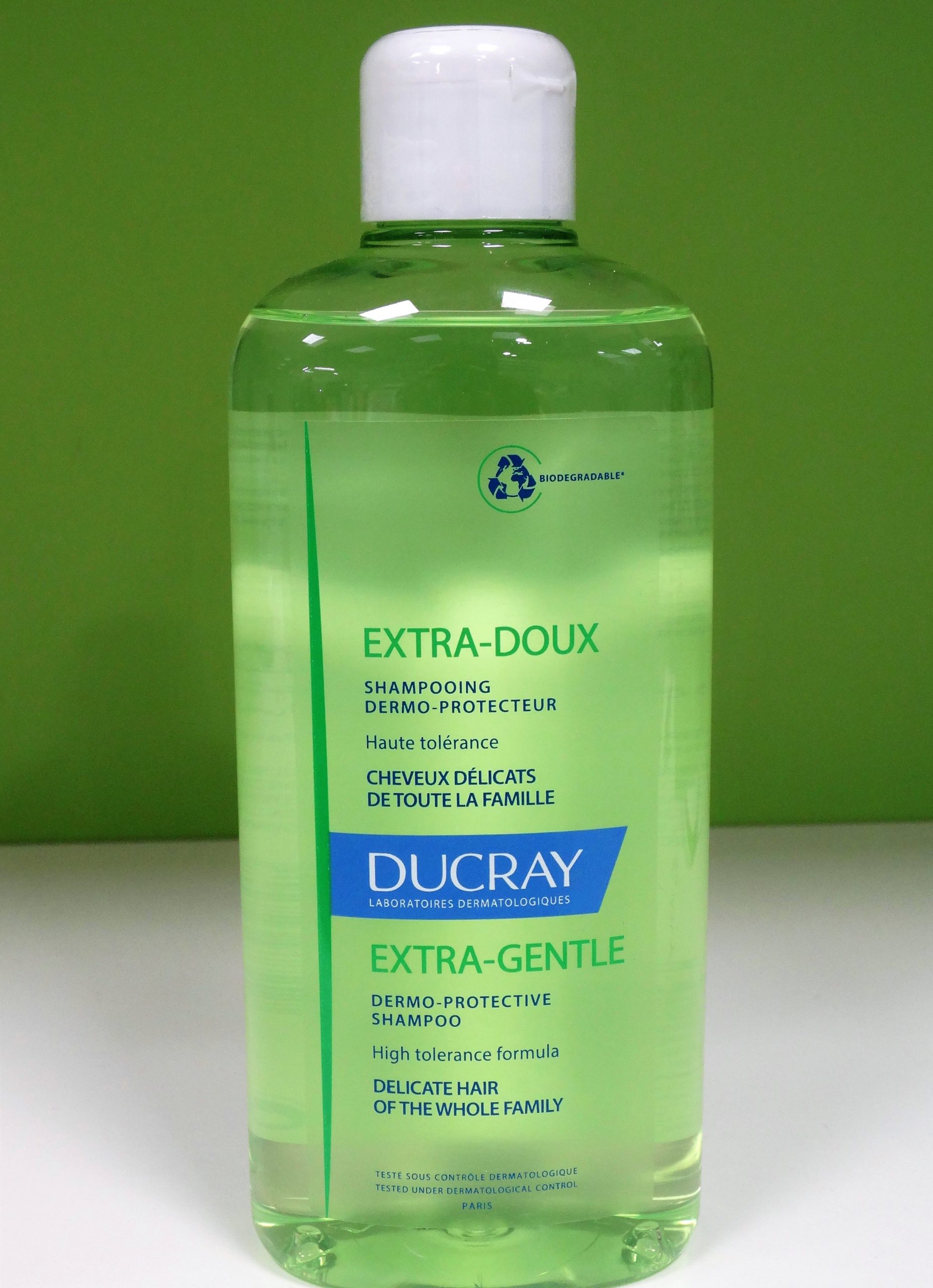 Ducray  Nuestros cuidados EXTRA DOUX  Shampoo DUCRAY. EQUILIBRANTE SHAMPOO DERMOPROTECTOR Higiene diaria del cabello normal y delicado de toda la familia.