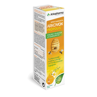 APARATO RESPIRATORIO - GARGANTA - NARIZ. Arkovox® spray própolis es un complemento alimenticio a base de extracto de Plantas, Própolis y Miel. El Própolis es una sustancia que las abejas obtienen de las yemas de algunos árboles y que estas utilizan para proteger las paredes de la colmena. El Eucalipto, el Pino y el Tomillo contribuyen al bienestar respiratorio y ayudan a suavizar la garganta. La Malva y la Camomila son usadas tradicionalmente por sus propiedades calmantes.