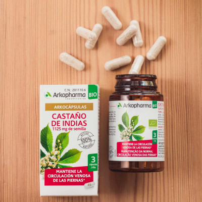 Arkocápsulas Castaño de Indias BIO es un complemento alimenticio a base de Castaño de Indias que contribuye a mantener la circulación venosa de las piernas y la microcirculación. Activo 100 % natural 
