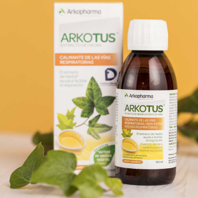 Arkotus® Jarabe al extracto de Hiedra es un complemento alimenticio a base de extracto de hiedra. La hiedra procura un efecto calmante en las vías respiratorias y ayuda a facilitar la respiración. Con el fin de conseguir la mejor tolerancia y calidad, Arkotus Concentrado Bebible está formulado sin alcohol, sin azúcar y sin colorantes.